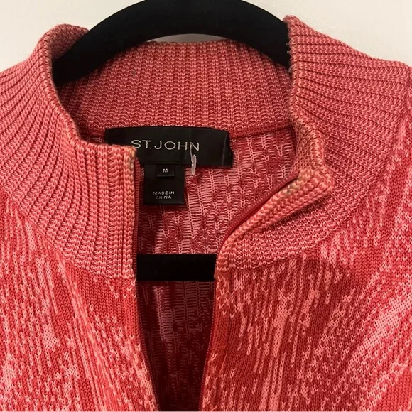 Vintage St. John Pink Red Knit Jacket Women's Size M Sweater Zip Luxury - Picture 3 of 6